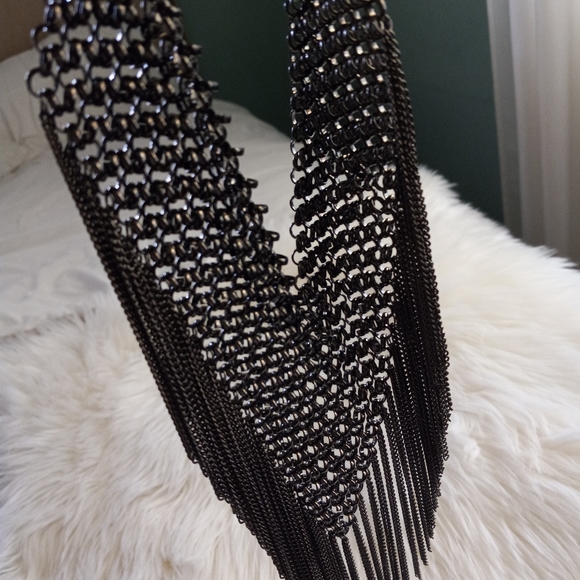 Beautiful necklace - Picture 2 of 4